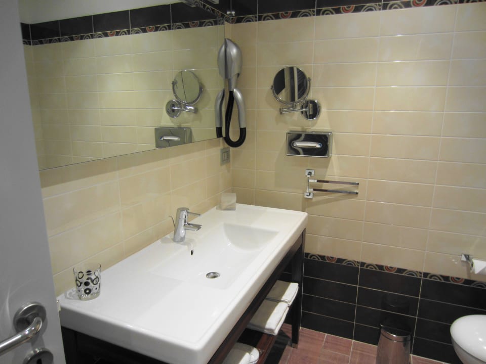 Bad-Waschbereich Grand Hotel Forlì