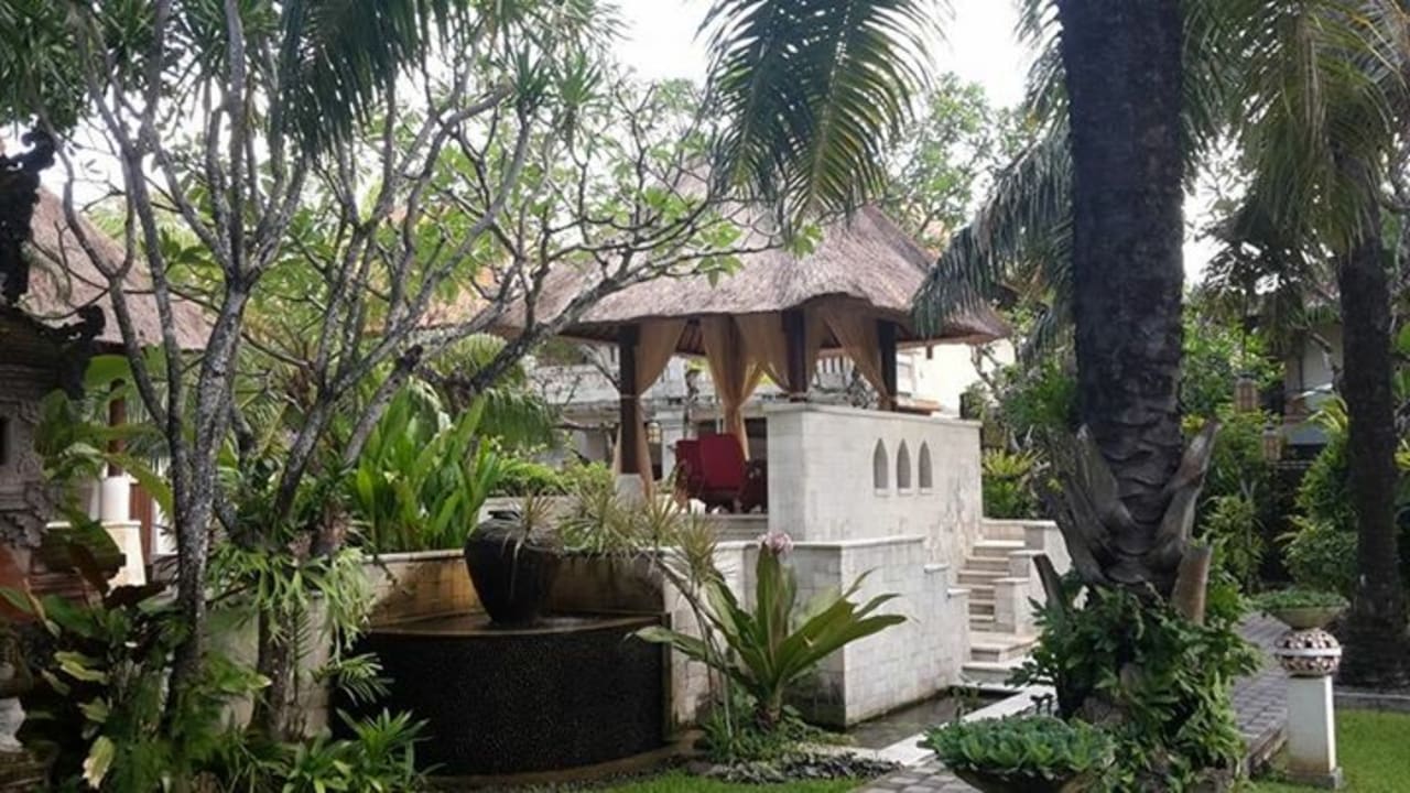 Sonstiges Puri Santrian