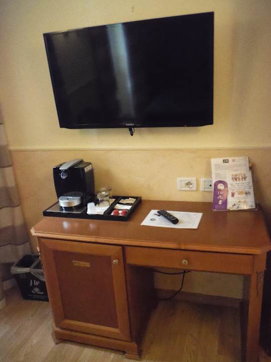 Junior Suite 506 - Coffeemaker und TV Hotel Delle Province