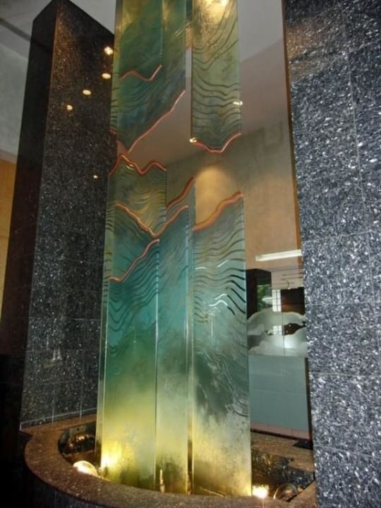 Eingang - Wasserspiel Hotel Blue Horizon