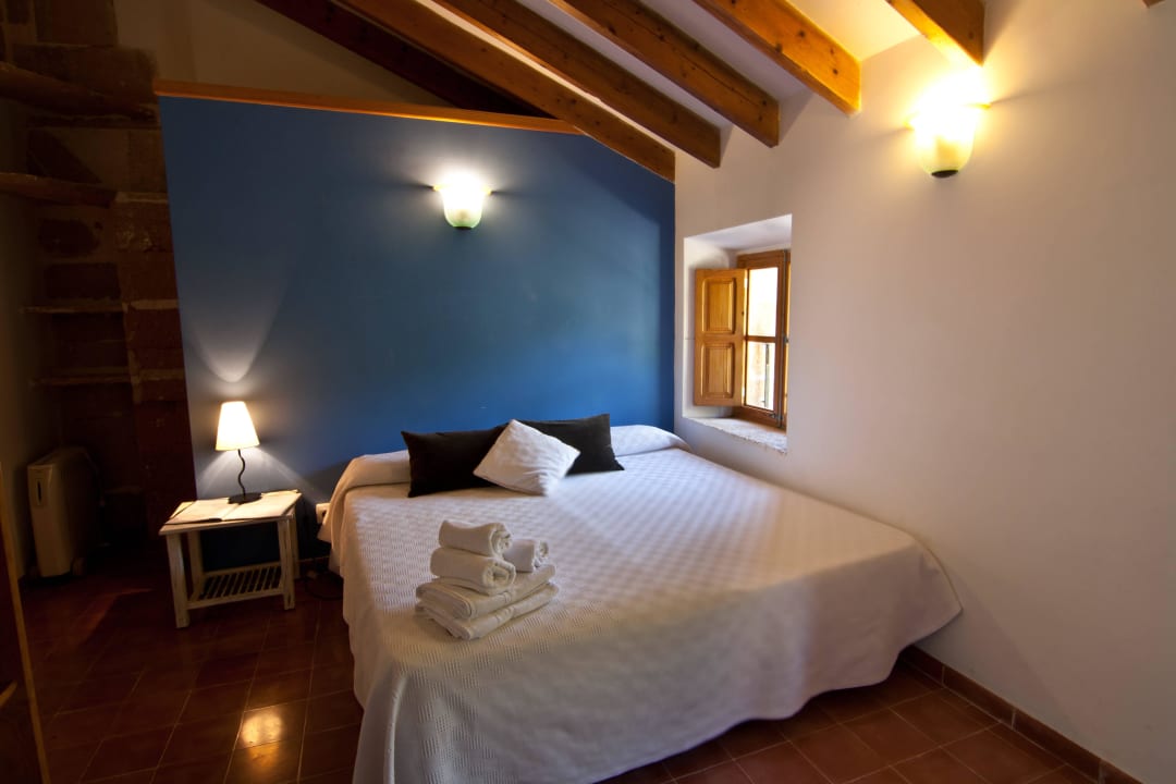 Petit Hotel Hostatgeria La Victoria Petit Hotel Hostatgeria La Victoria