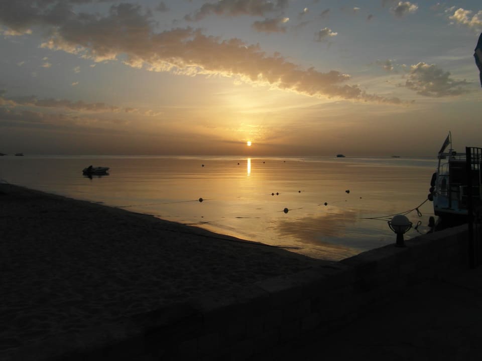 Sonnenaufgang 25.Feb.12-6:20 Uhr Jaz Makadi Oasis Resort