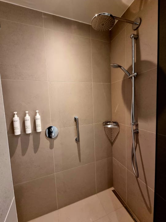 Zimmer Courtyard by Marriott Freiburg