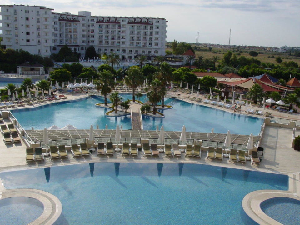 Schöne Poolanlage Side Mare Resort & Spa