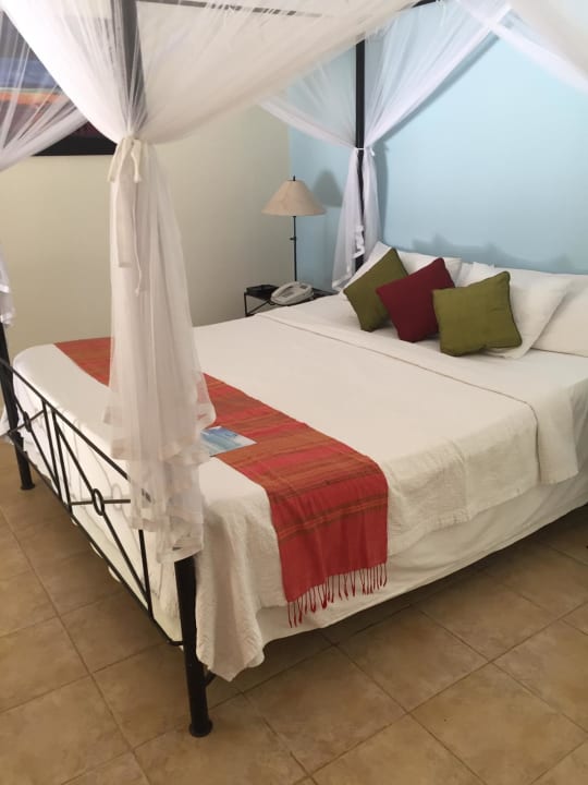 Zimmer Kuredu Island Resort & Spa