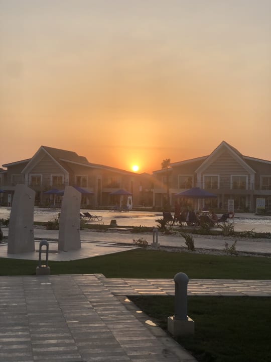 Außenansicht Pickalbatros Sea World Resort - Marsa Alam