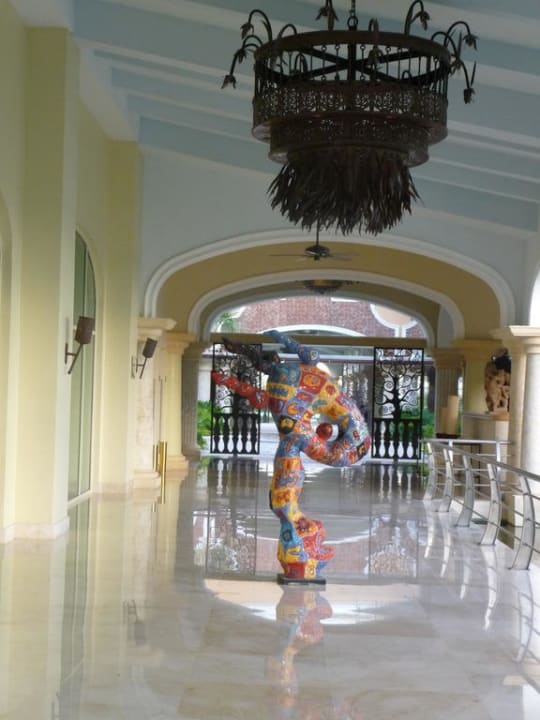 Moderne Kunst JOIA Bávaro by Iberostar