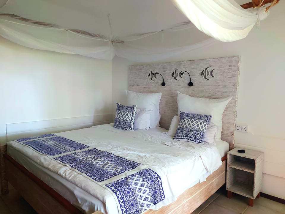 Zimmer Bahari Beach Hotel