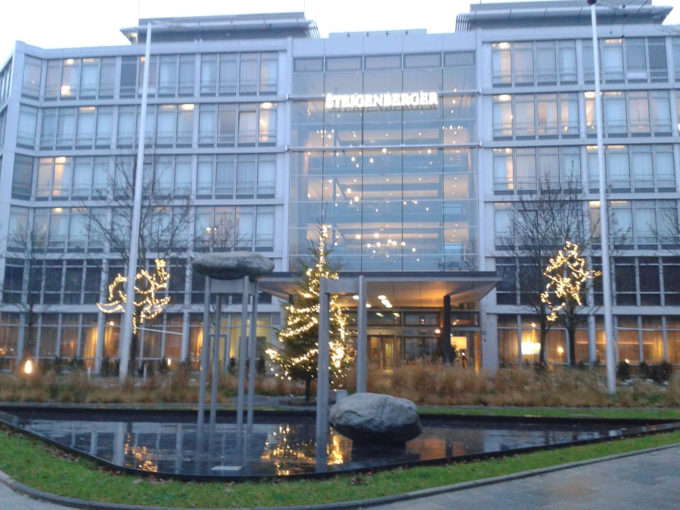 Außenansicht Steigenberger Hotel München
