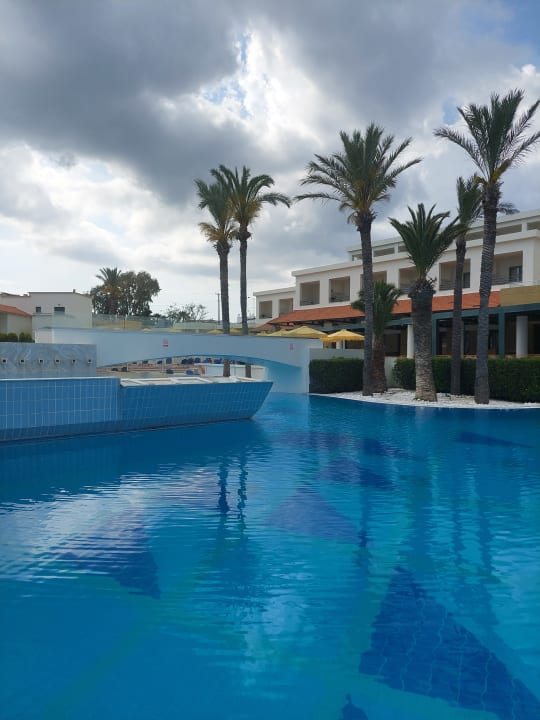 Pool Mitsis Rodos Maris