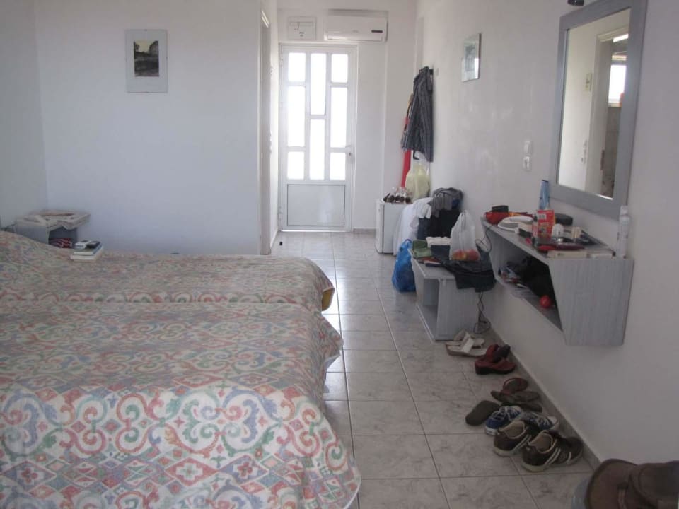 Hinten links die Dusche/Toilette ZANTE SUN RESORT & SPA