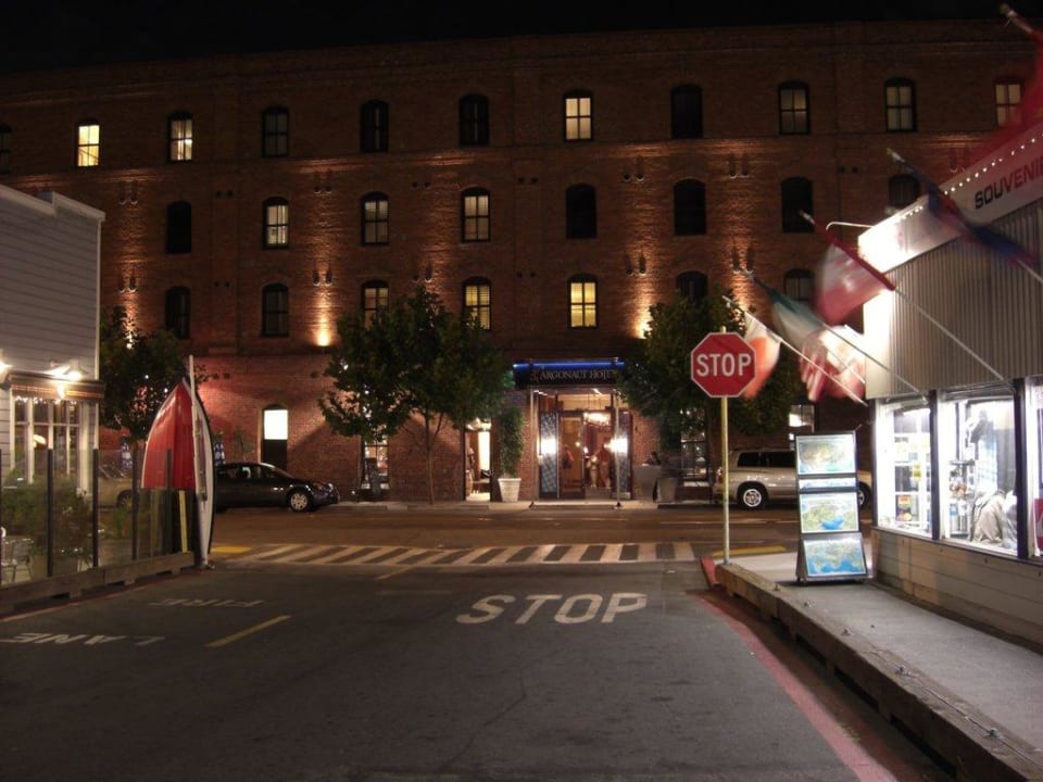 Bei Nacht Hotel Argonaut