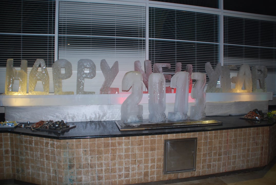 Eisskulptur New Year 2013 Ocean Blue & Sand