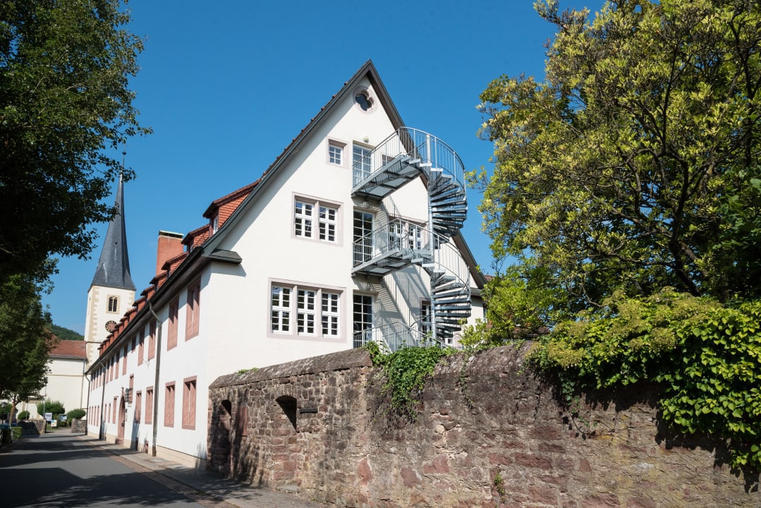 Außenansicht Bildungshaus Neckarelz