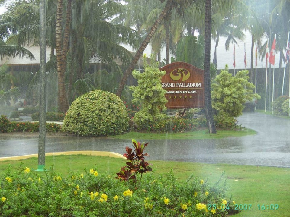 Regen Grand Palladium Select Bávaro Resort & Spa