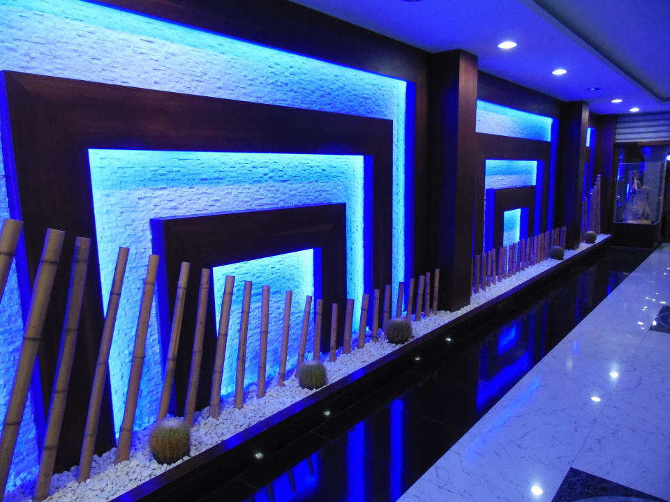 Restaurant bei Nacht zum Nachtbüffet Hotel Club Nena