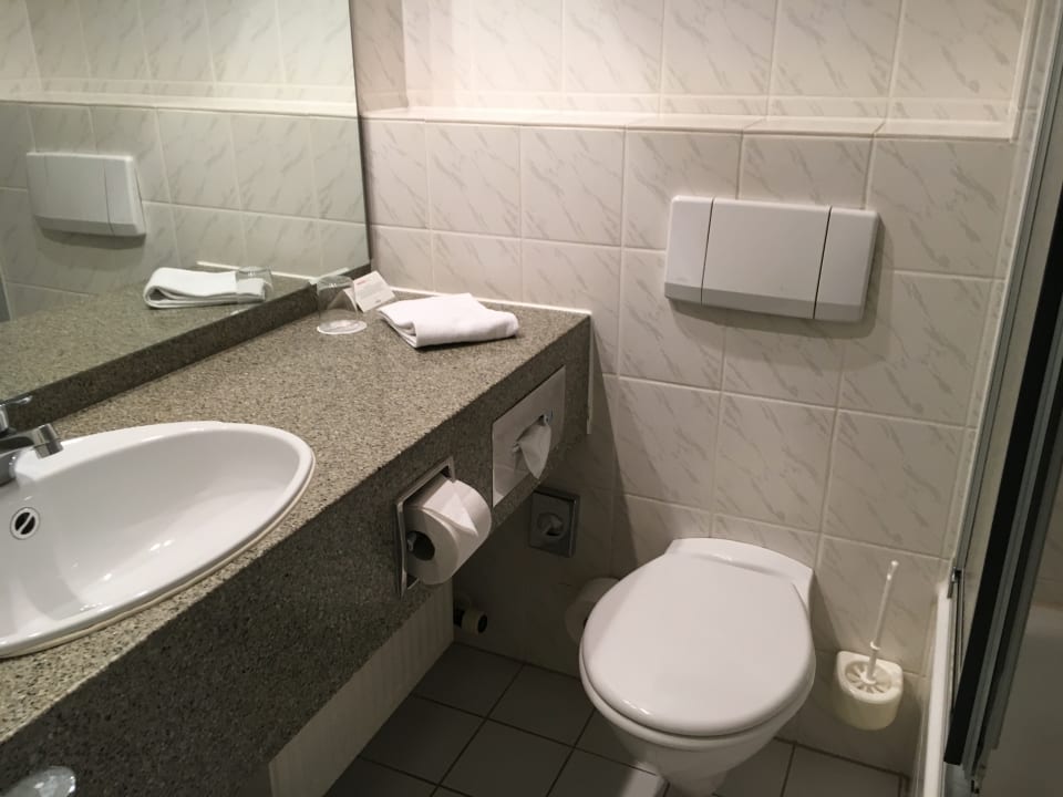 Zimmer Spark by Hilton Wuppertal City Centre