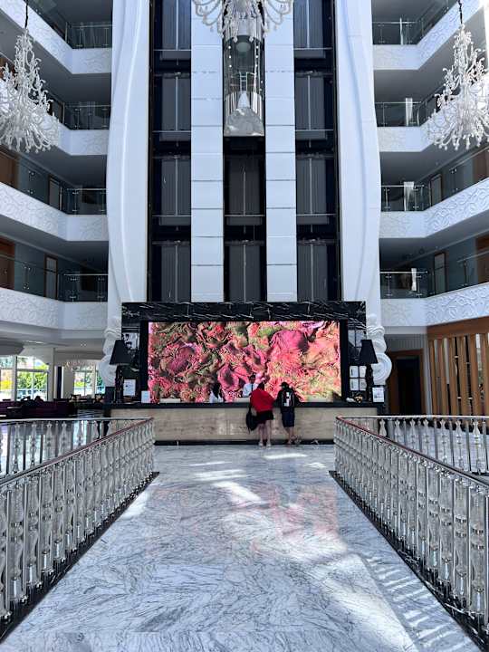 Lobby Q Premium Resort