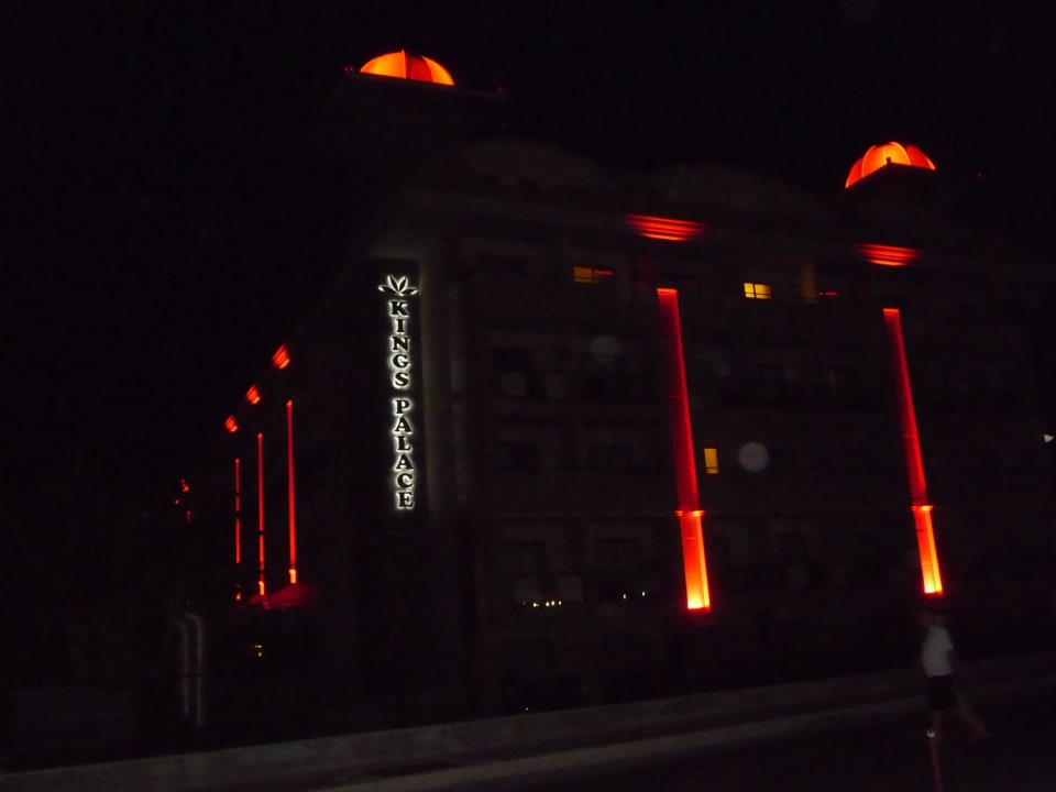 Abendansicht außen Aydinbey Kings Palace & Spa