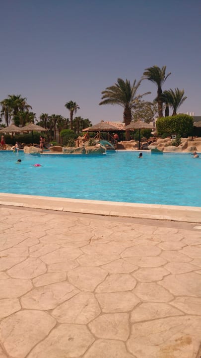 Pool Lotus Bay Beach Resort