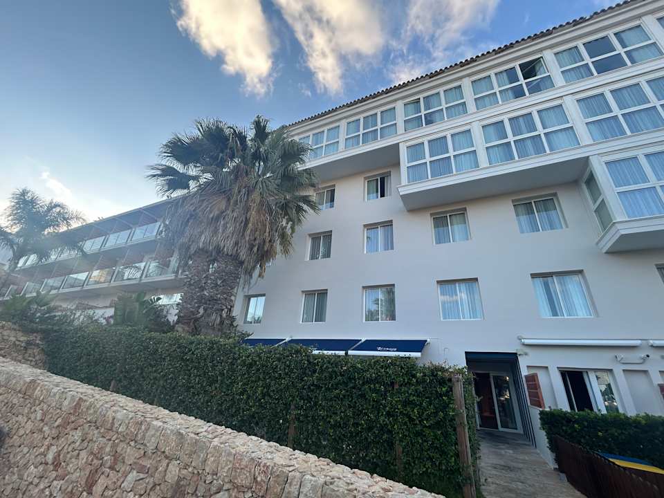 Außenansicht Hotel Catalonia Mirador des Port