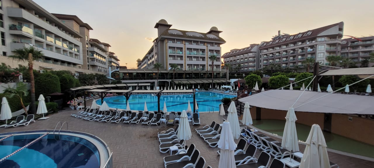 Außenansicht Aydinbey Kings Palace & Spa