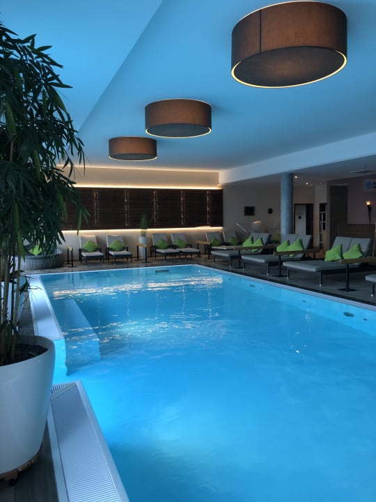 Pool Panoramahotel Oberjoch