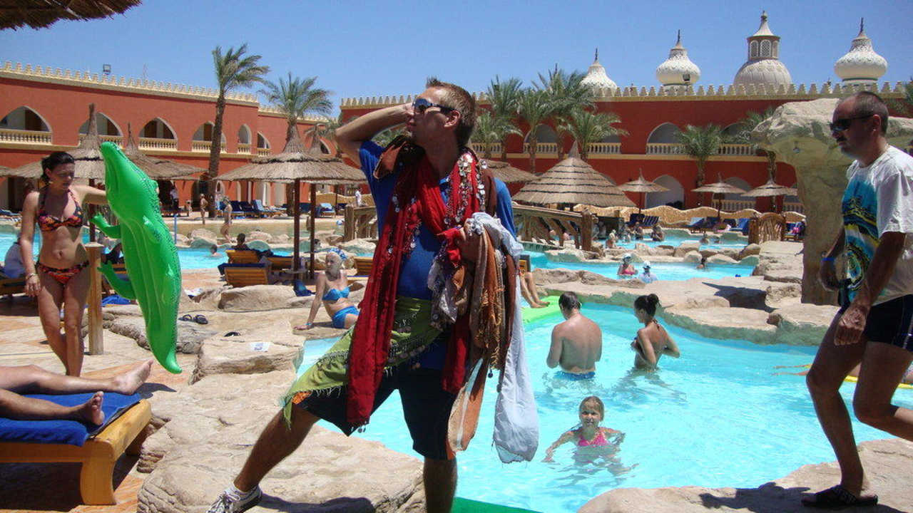 Nasz animator zaprasza na taniec brzucha  Pickalbatros Alf Leila Wa Leila Resort - Neverland Hurghada