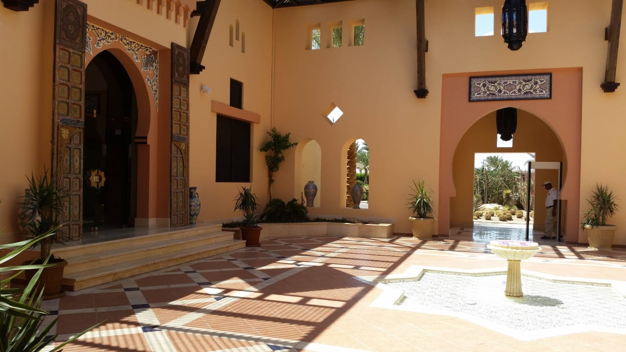 Entrance Steigenberger Coraya Beach - Adults only