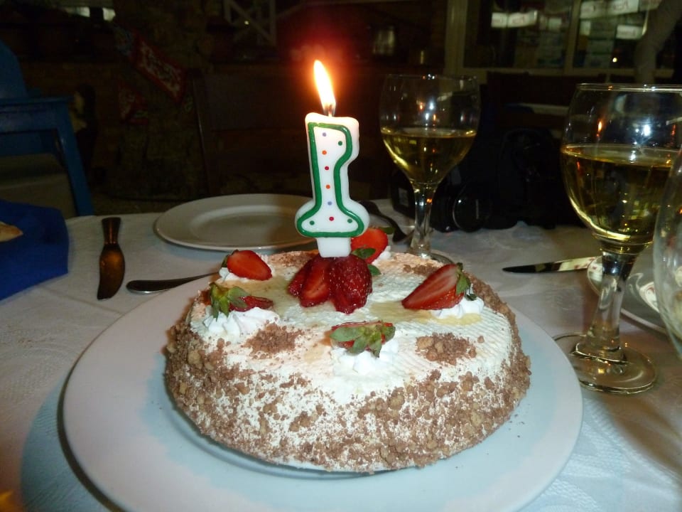 Torte für unseren Enkel zum 1. Geburtstag Mirage Bay Resort & Aqua Park