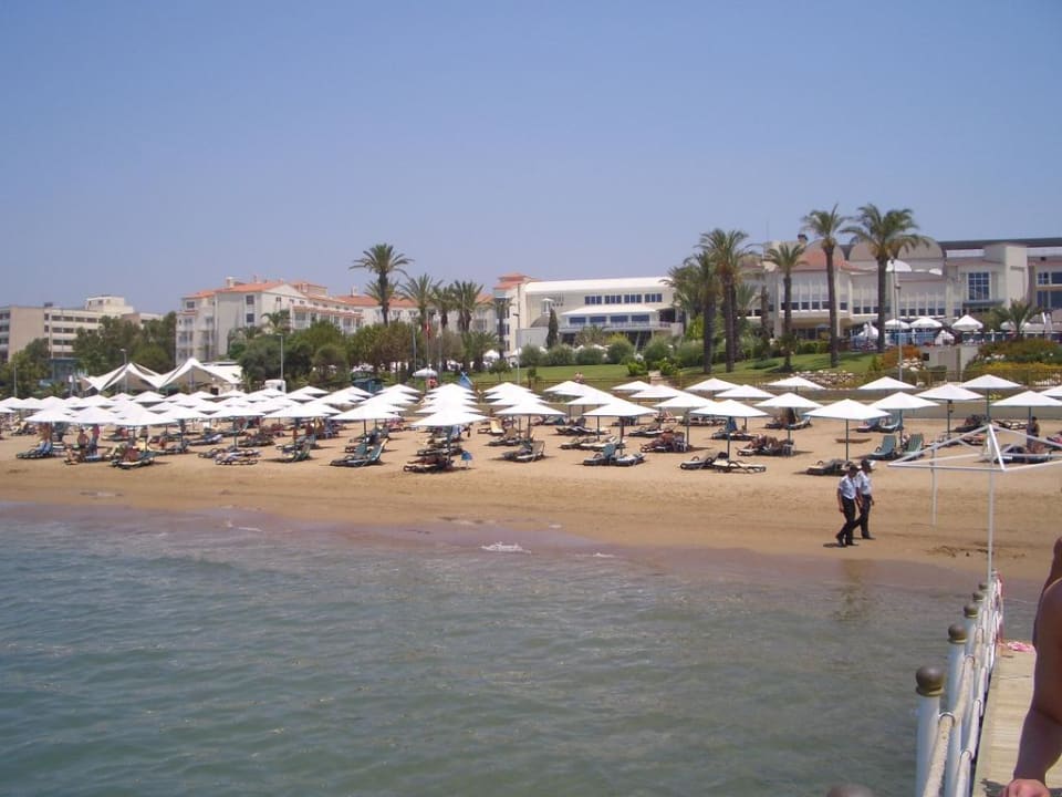 Strand und Gebäude vom Steg aus gesehen PALOMA Perissia