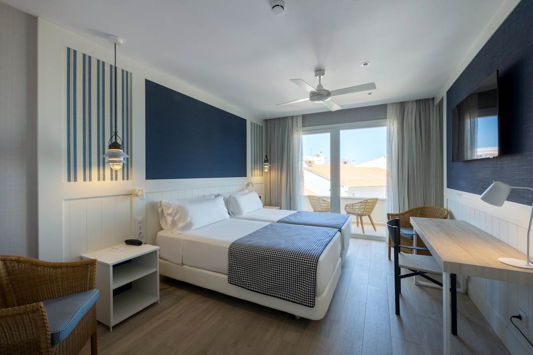 Zimmer Hotel Catalonia Mirador des Port