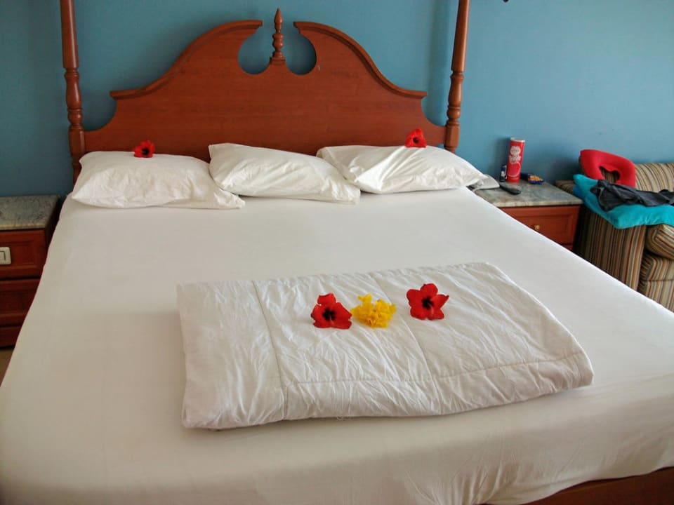 Bett Titanic Beach Spa & Aqua Park