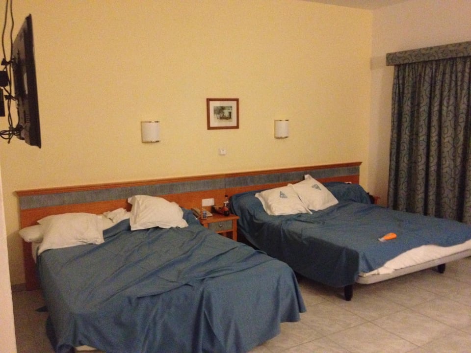 Unser Zimmer nach dem Aufstehen Hotel Osiris