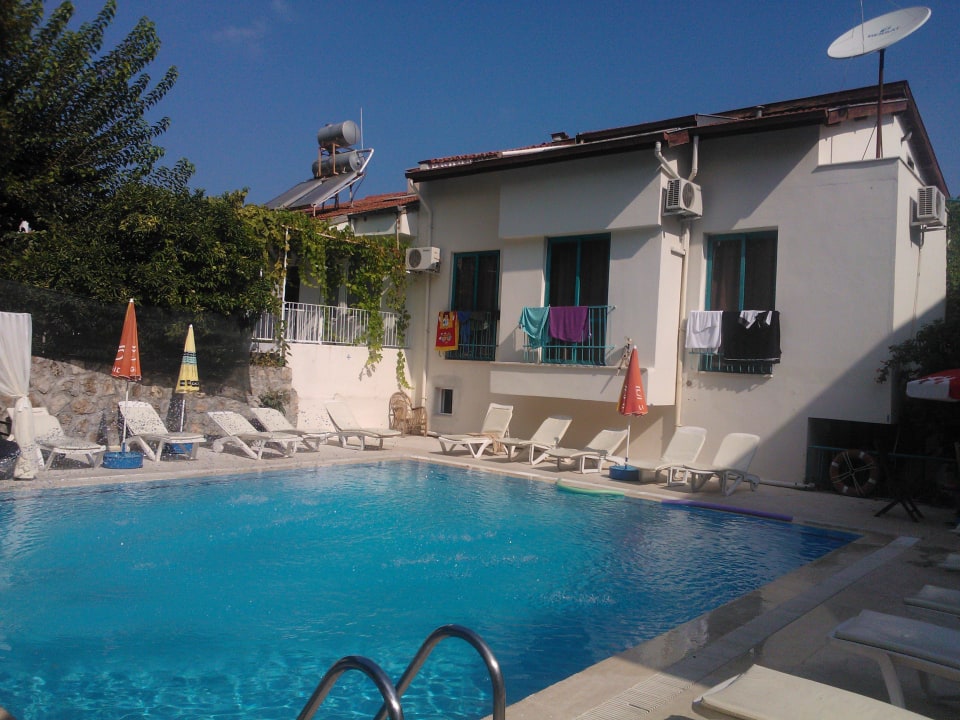 Klein, aber ok V-Go's Hotel Guesthouse