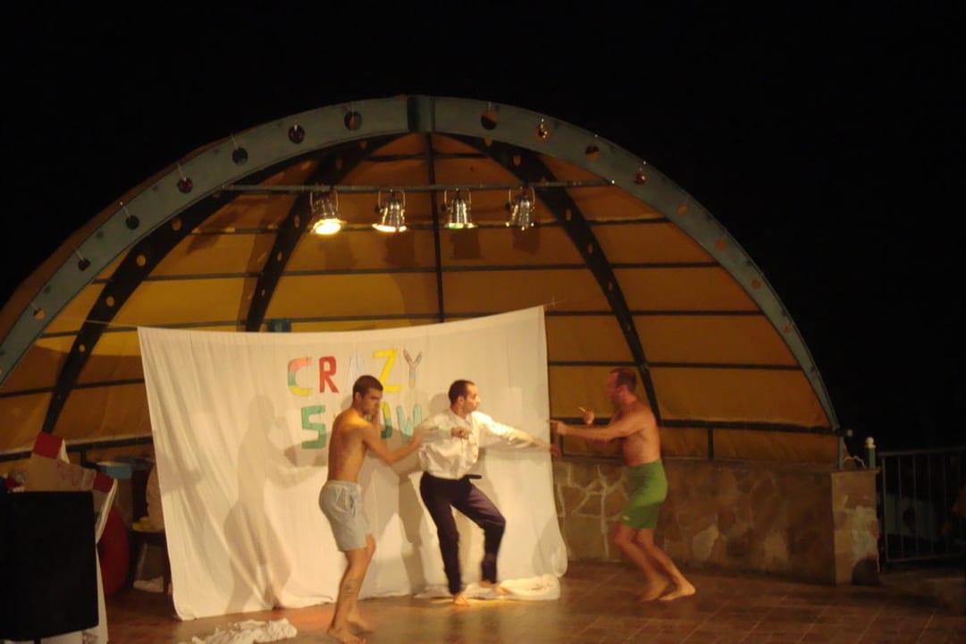 Animationsprogramm am Pool Hotel Atlas