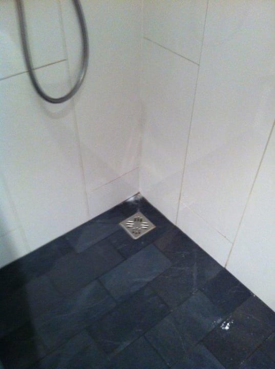 Dusche Four Points by Sheraton Panoramahaus Dornbirn