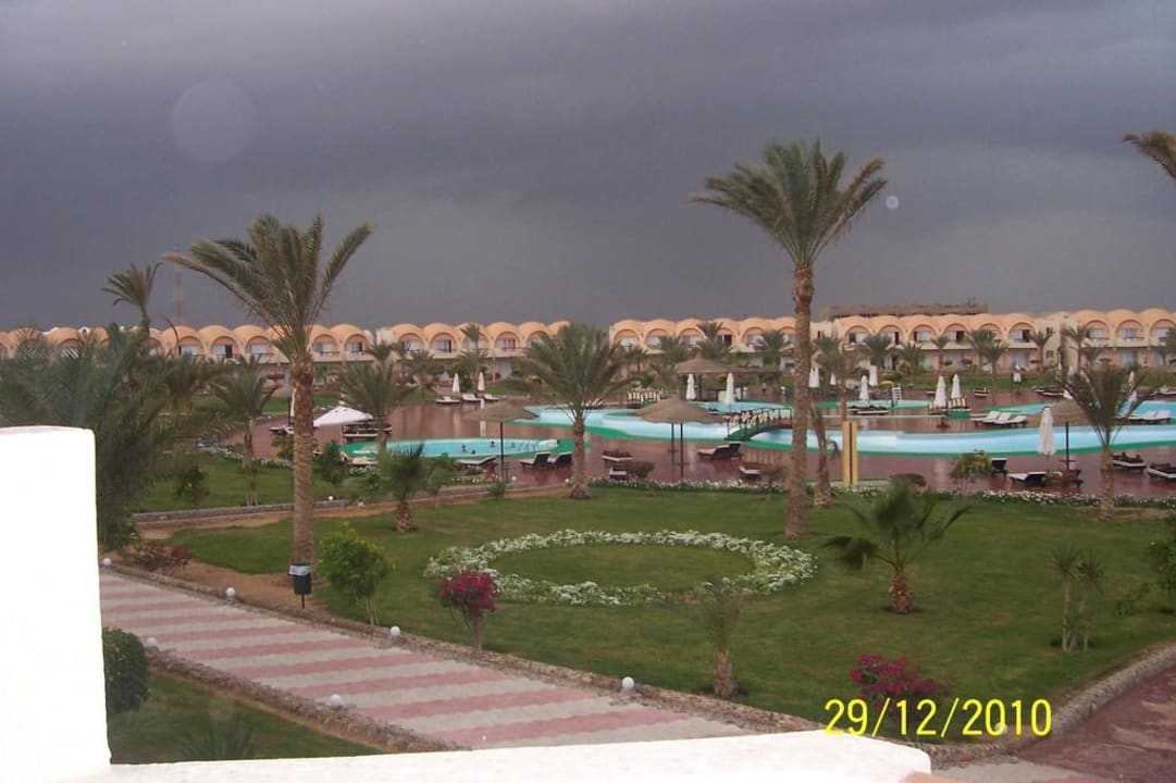 Nachmittag 14.30 Three Corners Sea Beach Resort