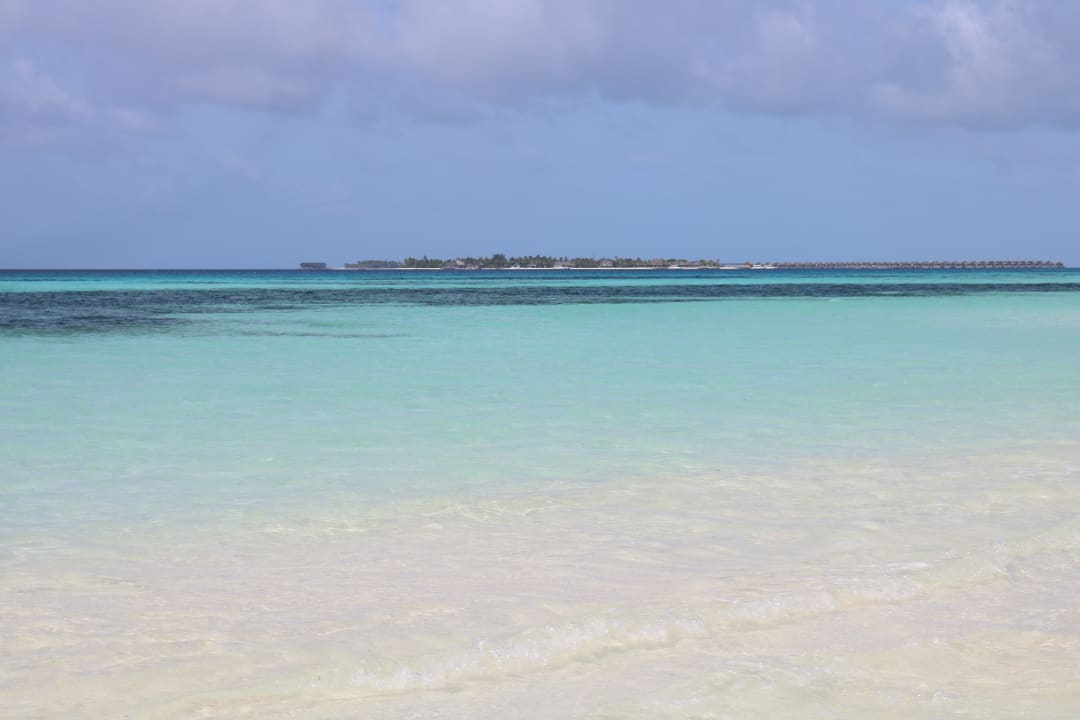 Strand Kuredu Island Resort & Spa