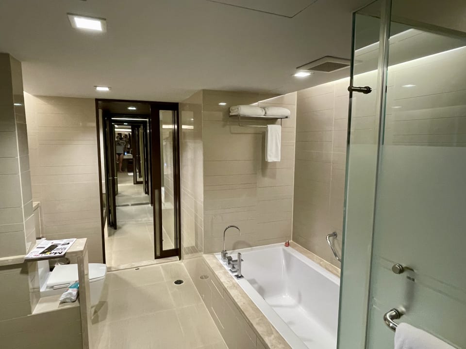 Zimmer Pathumwan Princess Hotel