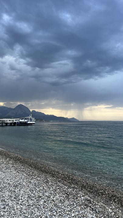Strand AQI Hydros Club