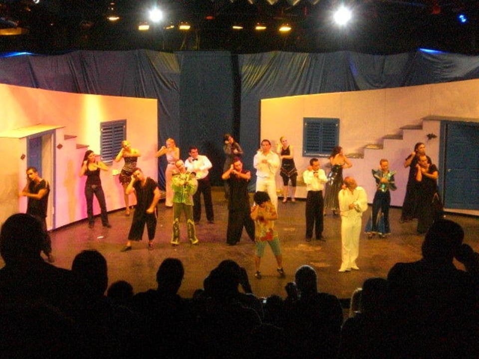 Mamma Mia Kamelya Aishen Club