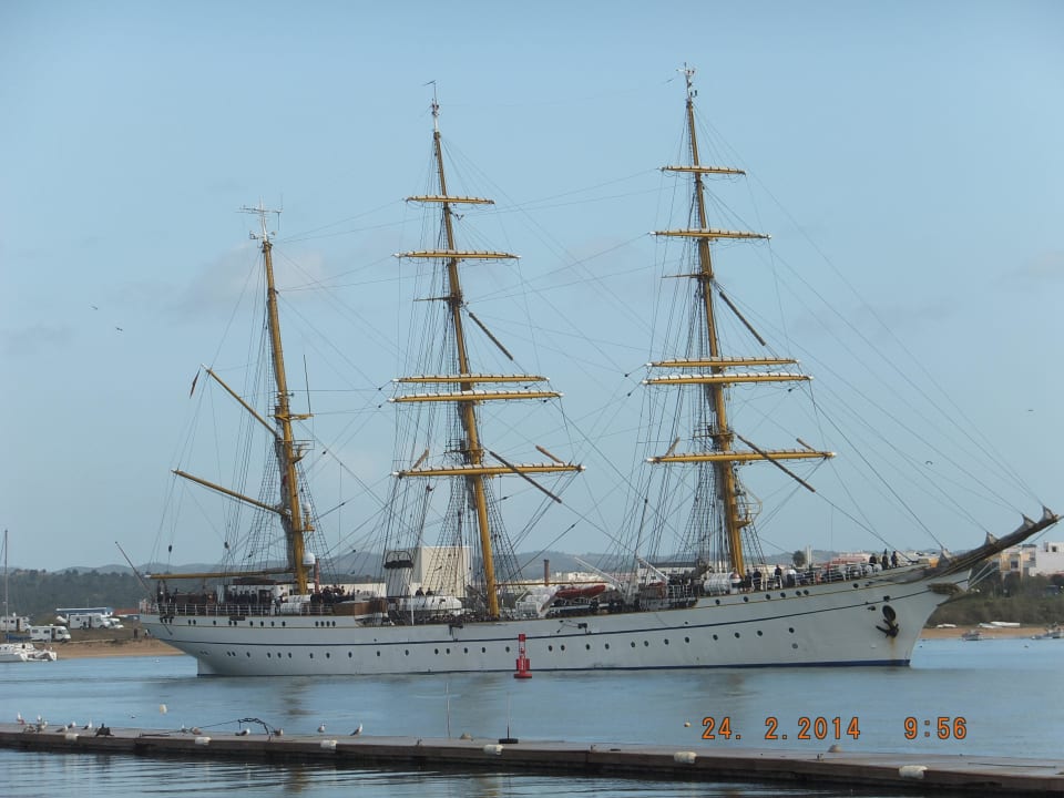 Gorch Fock Läuft aus Portimao aus NH Marina Portimão Resort