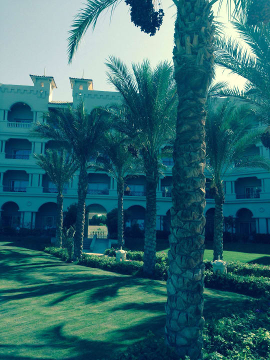 Ansicht von der Strandbar zum Hotel Baron Palace Sahl Hasheesh