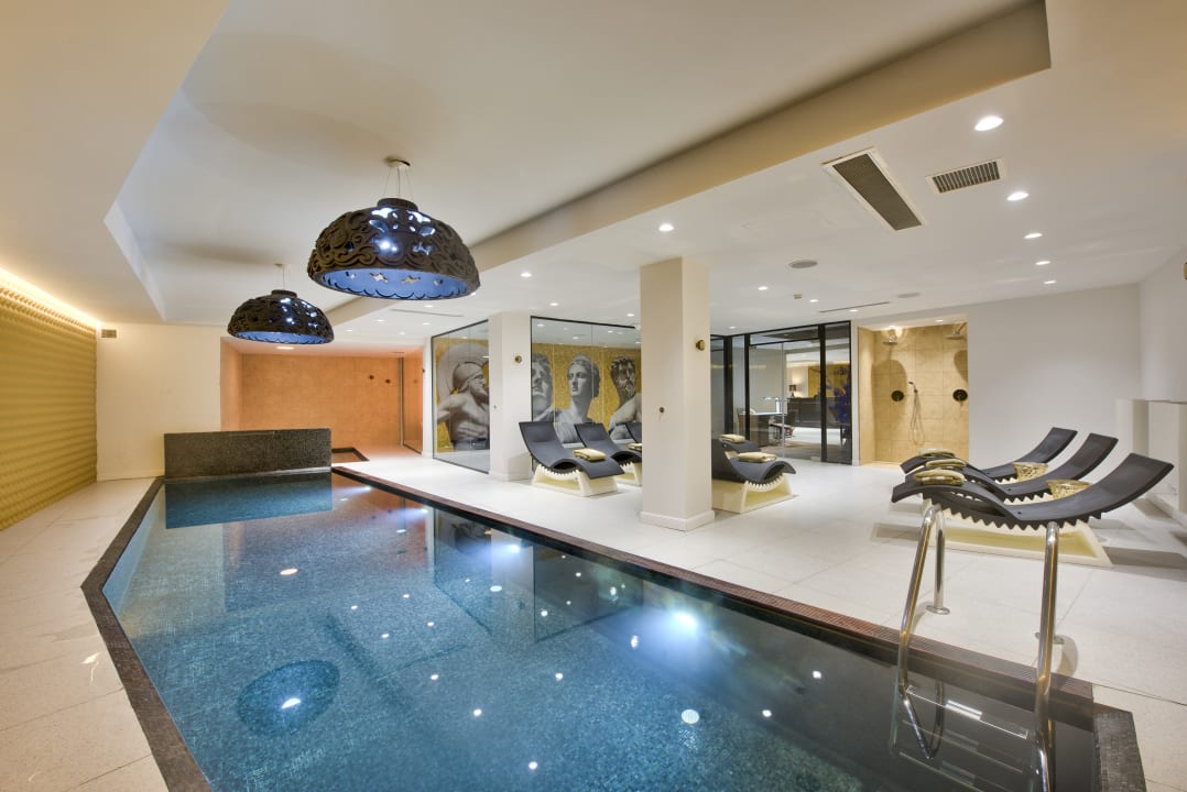 Pool HOLM Boutique & SPA - IK Collection