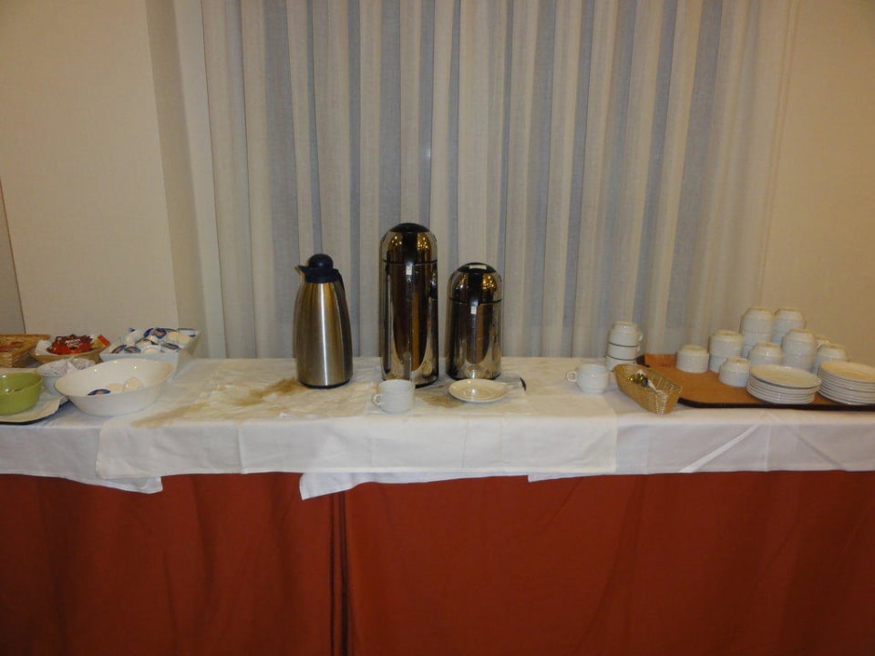 Frühstück Husa Hotel Cartagonova
