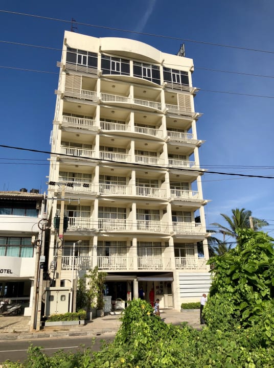 Außenansicht Beacon Beach Hotel