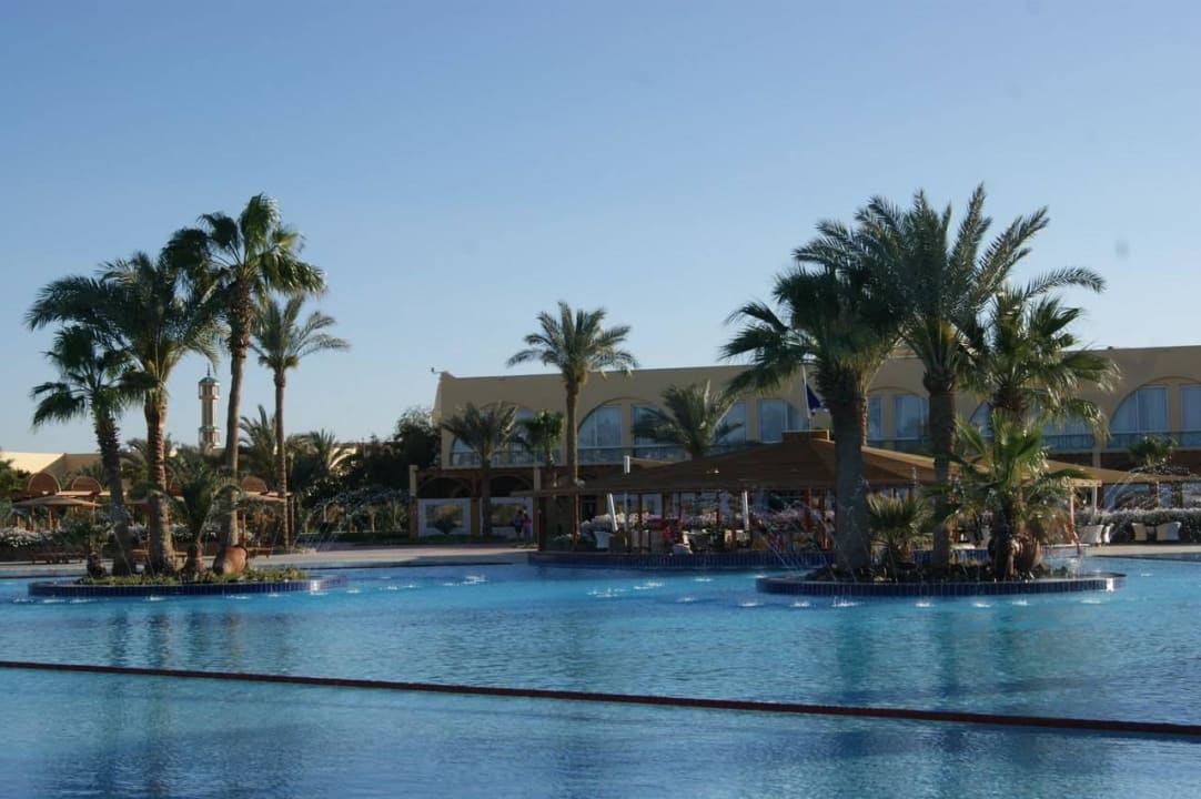 Бассейн  Desert Rose