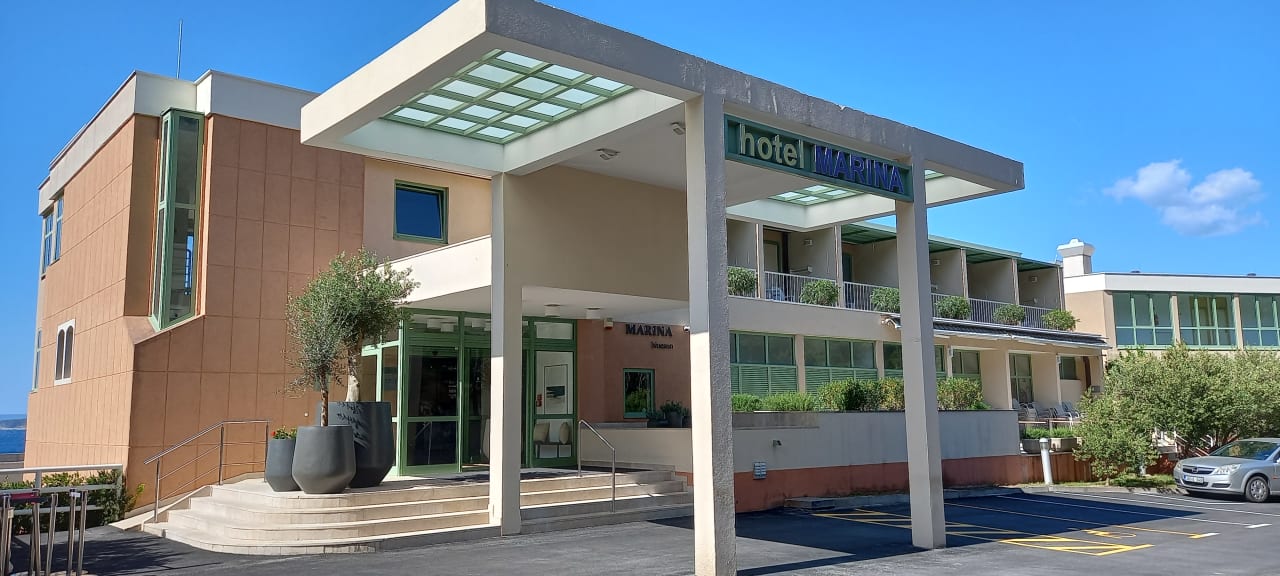 Außenansicht Bluesun Hotel Marina