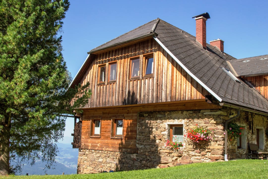 Außenansicht Apartment Viktoria im Almhaus Bachler